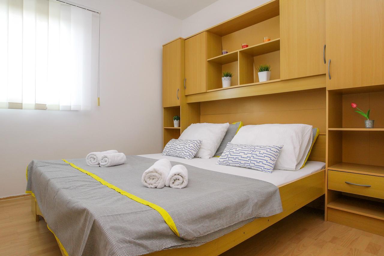 Lucky Luke Pool Apartments Novalja Extérieur photo