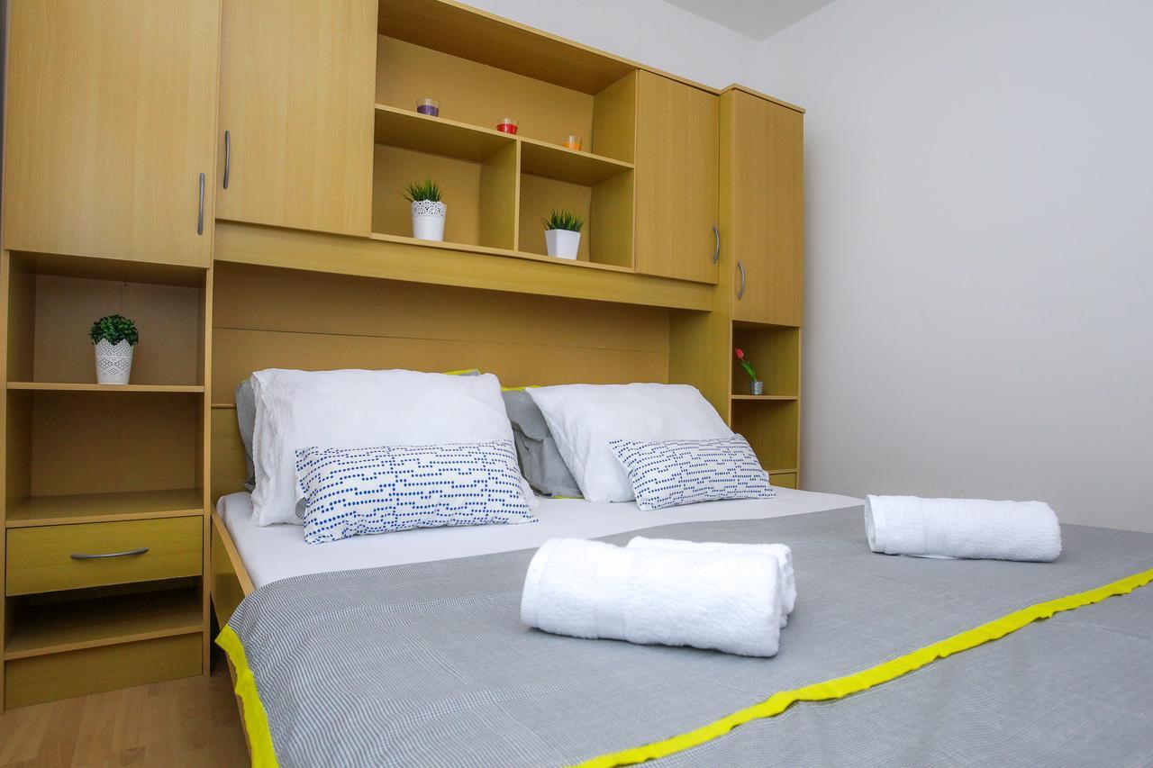 Lucky Luke Pool Apartments Novalja Extérieur photo