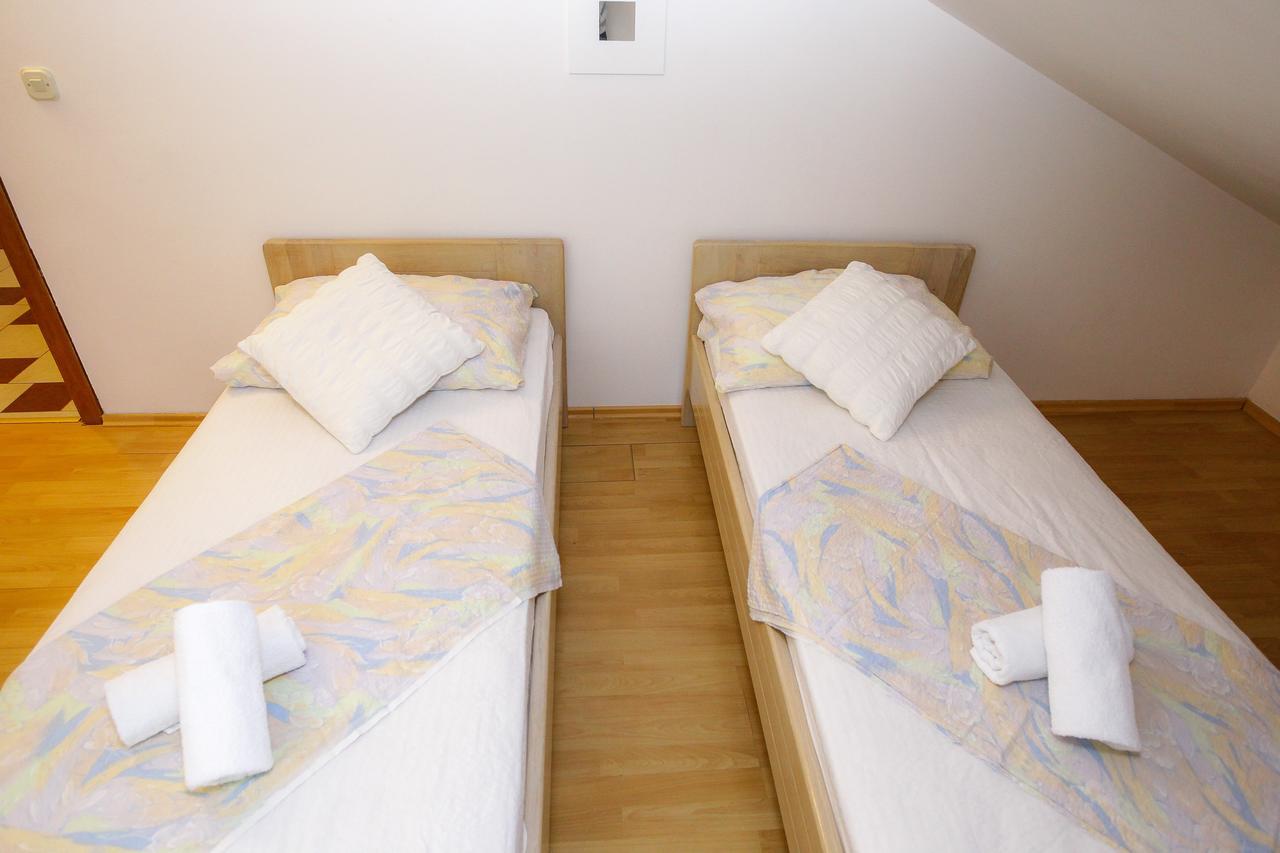 Lucky Luke Pool Apartments Novalja Extérieur photo